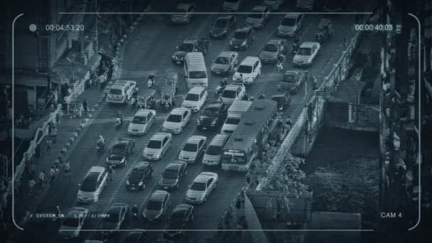Cctv 许多汽车和人们过桥 — 图库视频影像