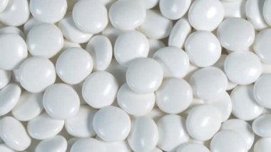 Nane şekeri dönen kase