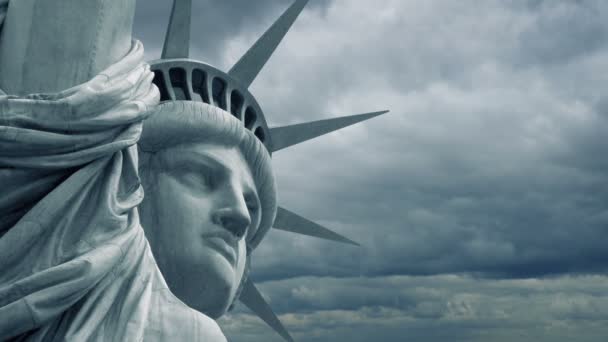 Άγαλμα Της Ελευθερίας Θυελλώδης Πέρασμα Του Ουρανού — Αρχείο Βίντεο