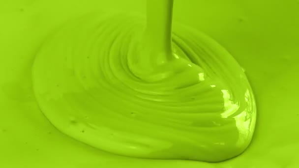 Light Green Paint Öntött Closeup — Stock videók