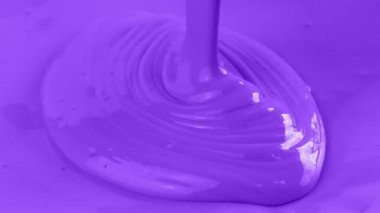 Mor Boya Yakından Dolduruldu