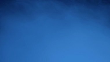 Bilim adamı soğutma gazından laboratuar örneği aldı