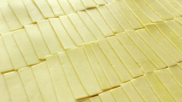 奶酪片平底锅移动铅球 — 图库视频影像