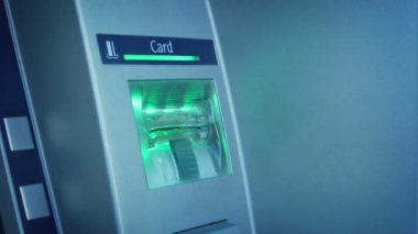 ATM Makinesi Sırası - Kartı Kullanarak Genel Para Çıkarma (Herhangi bir Para Birimi)