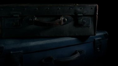 Geçiş Bavulları Birikmiş