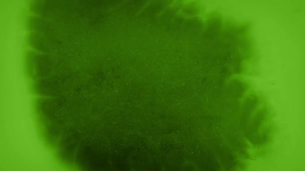 奇异的绿色物质凝固 — 图库视频影像