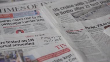 Dehradun, Uttarakhand / Hindistan - 11 Mart 2020: Coronavirus COVID-19 Hindistan Gazetesi Haber Başlığı