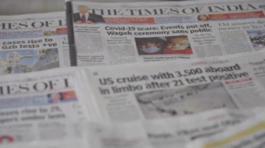 Dehradun, Uttarakhand / Hindistan - 11 Mart 2020: Coronavirus COVID-19 Hindistan Gazetesi Haber Başlığı