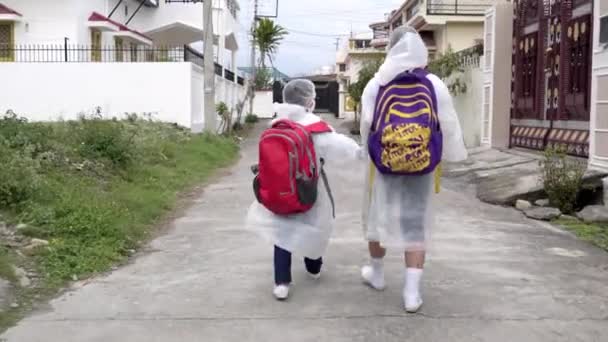 Covid Coronavirus Deadly Virus Children Going School Wearing Safety Costume — Stock Video