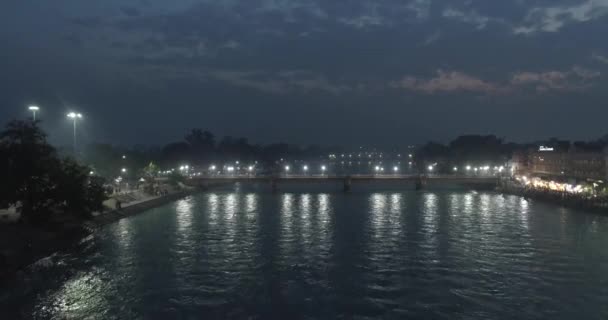 Haridwar Güzel Gece Manzarası Uttarakhand Hindistanı Akşamları Kutsal Ganj Akan — Stok video