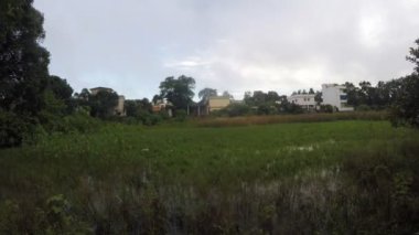 Hindistan 'ın üst Himalaya bölgesinde bulutların hızlanma hızı çok güzel.. 