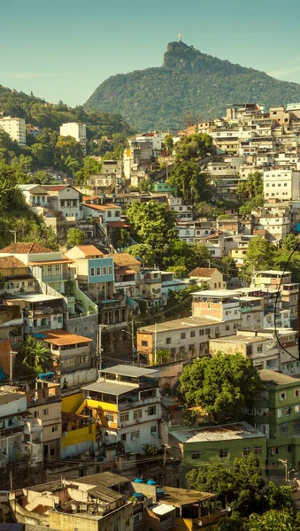 Favela Río Janeiro Con Estatua Cristo Redentor Fondo —  Fotos de Stock