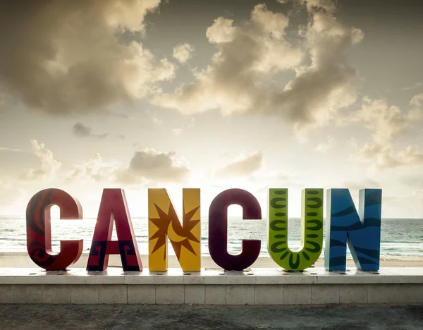 Πολύχρωμο Σημάδι Cancun Κανκούν Μεξικό — Φωτογραφία Αρχείου