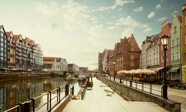 Gdaňsk Polsko Října 2020 Staré Město Gdaňsk Jeřábem Řeky Motlawy — Stock fotografie