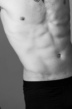 Güzel ve şık giysiler içinde yüzü olmayan bir adam fotoğrafı