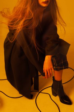 Bir kızın moda giysiler yakın çekim fotoğraf