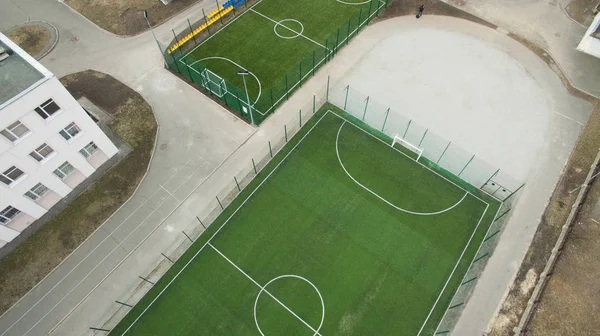 Schönes Foto Eines Modernen Fußballfeldes Aus Einer Höhe Mit Kunstrasen — Stockfoto