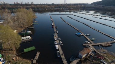 Büyük bir yükseklikten fotoğraf.