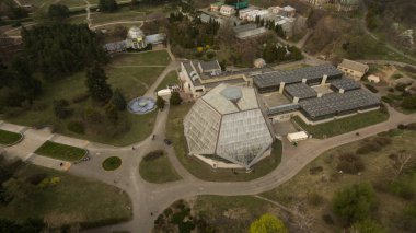 Büyük bir yükseklikten fotoğraf.