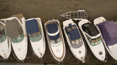 Büyük bir yükseklikten fotoğraf.