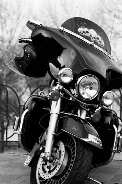 Озил Стильный Черный Мотоцикл Снаружи — стоковое фото