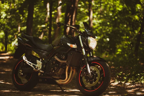 Deportes Motocicleta Negra Sobre Fondo Una Pared Gris Subterránea Estudio —  Fotos de Stock