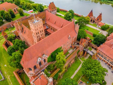Polonya 'daki Malbork Kalesi' nin havadan görünüşü