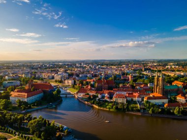 Polonya Wroclaw şehrinin havadan panoramik görüntüsü