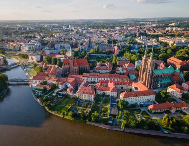 Polonya Wroclaw şehrinin havadan panoramik görüntüsü
