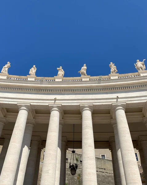 Colunas Esculturas Michelangelo Praça Basílica São Pedro Vaticano Roma Itália — Fotografia de Stock