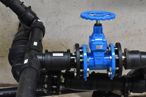 Boru hattına valf yerleştirildi