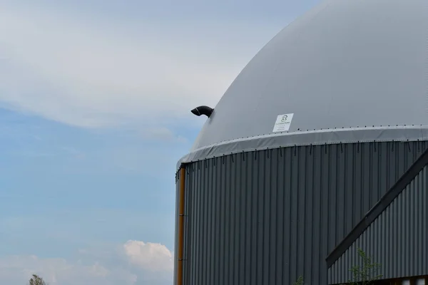 Pharm 'daki küçük biyo-gaz istasyonu.