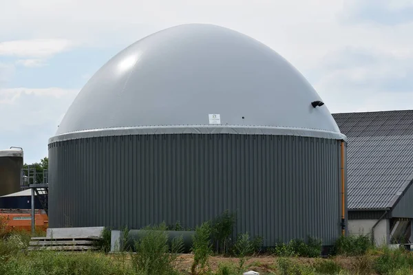 Pharm 'daki küçük biyo-gaz istasyonu.