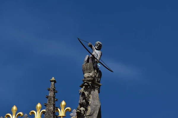 Reims 'deki katedralin kulesinde Centaur.