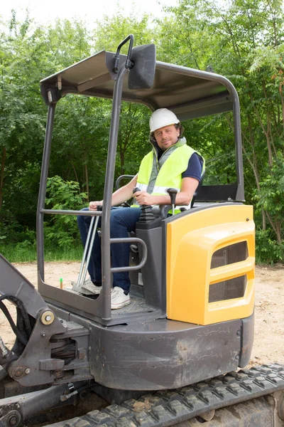 Man Driver Grävmaskin Loader Maskin Schaktning Fungerar Utomhus Byggarbetsplats — Stockfoto