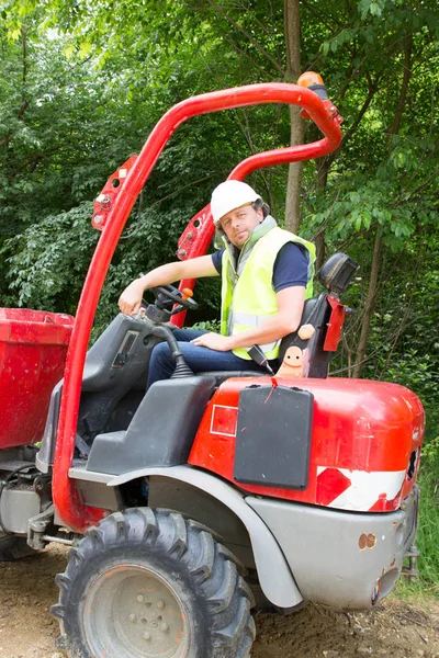 Konstruktion Webbplats Mannen Arbetare Köra Grävare — Stockfoto