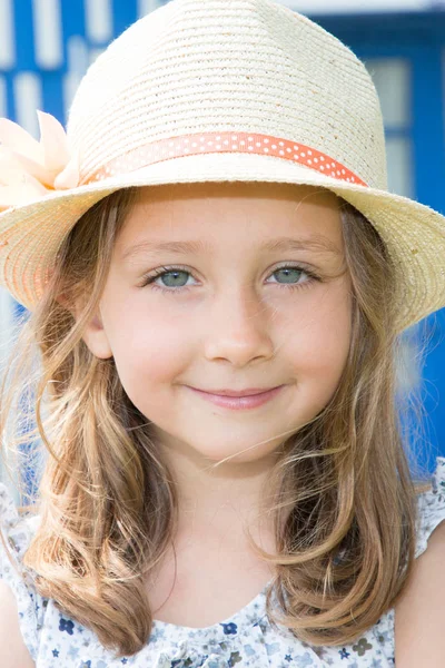 Sonriente Bastante Hermosa Niña Día Verano — Foto de Stock