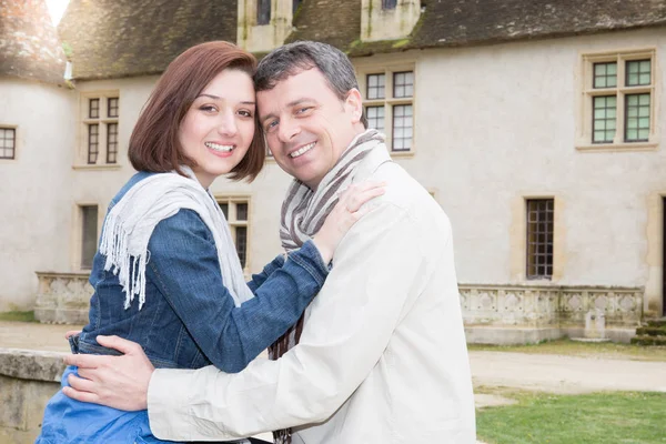 Toeristische Paar Een Gelukkig Romantische Sfeer Genieten Van Een Vakantie — Stockfoto