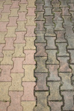 sonra daha önce yüksek basınçlı bir Jet'te zemin driveway autoblocking plakaları temizlenir