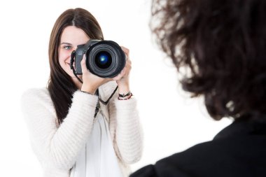 Kadın fotoğrafçı kadın portresi resimleri alarak