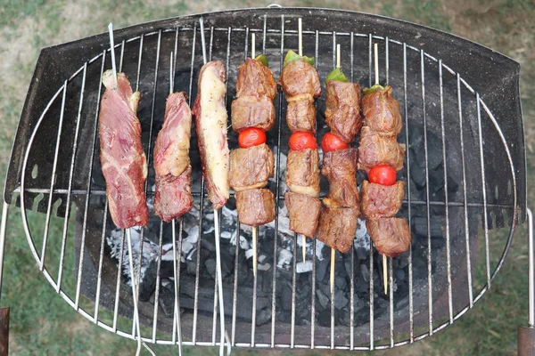 Saboroso Cozimento Carne Quente Churrasqueira — Fotografia de Stock