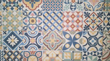 Azulejo kesintisiz renkli patchwork karo Islam Arapça Hint Osmanlı motifleri ile