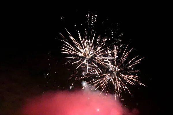 Gran Celebración Del Evento Exhibición Fuegos Artificiales Fondo Del Cielo —  Fotos de Stock