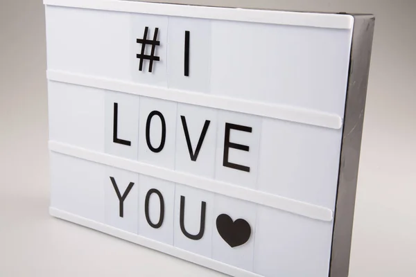 Işıklı Tabela Beyaz Masada Seni Seviyorum — Stok fotoğraf