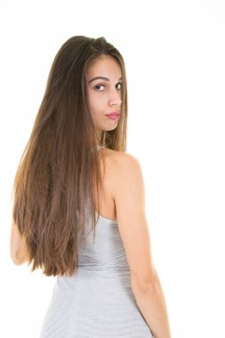 Dikiz uygun elbiseli güzel kız portre