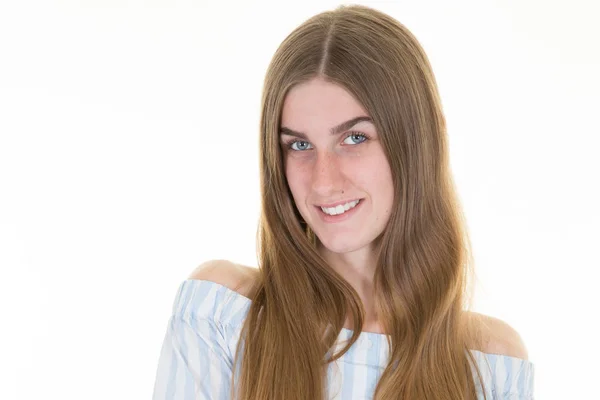 Junge Frau Zeigt Lächeln Lässiger Kleidung Isoliert Vor Weißem Hintergrund — Stockfoto