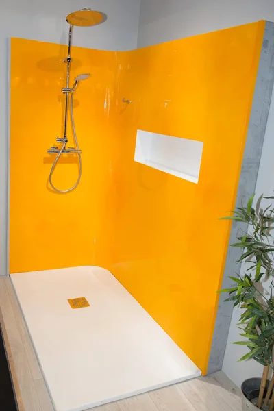 Chuveiro Banheiro Close Gelcoat Estilo Oange Moderno — Fotografia de Stock