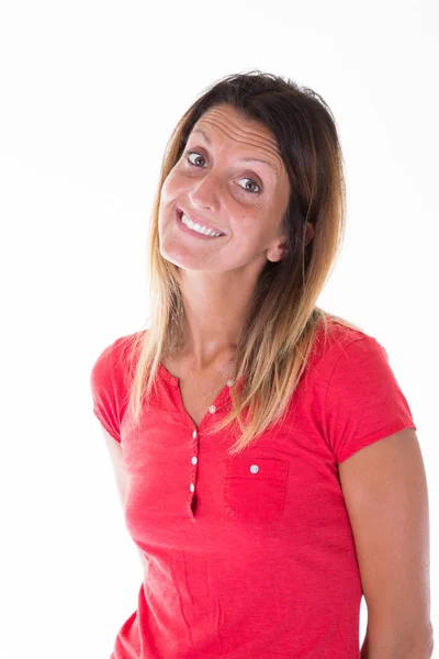 Mujer Joven Feliz Divertida Posando Ropa Casual Roja Sobre Fondo — Foto de Stock