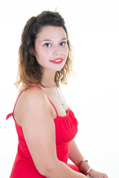 Jonge Vrouw Rode Jurk Glimlachen — Stockfoto