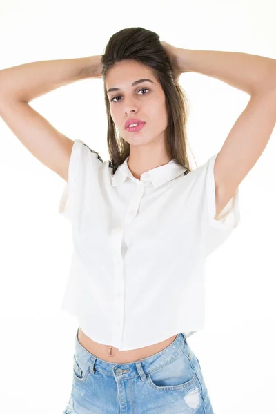 Adolescente Menina Whit Camisa Jeans Mãos Sob Cabeça Fundo Branco — Fotografia de Stock